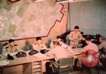 Immagine di Il Vietnam Air Force ufficiali Pleiku Vietnam del Sud, 1962, secondo 36 filmato di repertorio 65675075359