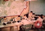 Immagine di Il Vietnam Air Force ufficiali Pleiku Vietnam del Sud, 1962, secondo 41 filmato di repertorio 65675075359
