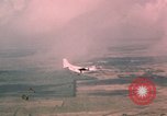 Image C-123B AÉRONEFS Fournisseur Vietnam, 1962, de la seconde 25 séquences d'archives historiques vidéo 65675075362