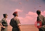 Image des officiers des Etats-Unis Vietnam, 1962, de la seconde 15 séquences d'archives historiques vidéo 65675075366