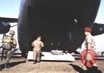 Standbild Vietnam Fallschirmjäger Vietnam, 1962, aus Sekunde 21 historischem Filmmaterial Videoclip 65675075373