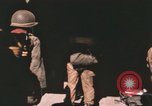 Standbild Vietnam Fallschirmjäger Vietnam, 1962, aus Sekunde 27 historischem Filmmaterial Videoclip 65675075373