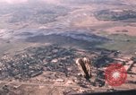 Standbild Vietnam Fallschirmjäger Vietnam, 1962, aus Sekunde 55 historischem Filmmaterial Videoclip 65675075373