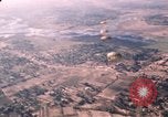 Standbild Vietnam Fallschirmjäger Vietnam, 1962, aus Sekunde 60 historischem Filmmaterial Videoclip 65675075373