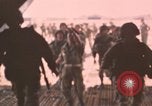 Standbild Vietnam Fallschirmjäger Vietnam, 1962, aus Sekunde 1 historischem Filmmaterial Videoclip 65675075374