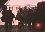 Standbild Vietnam Fallschirmjäger Vietnam, 1962, aus Sekunde 7 historischem Filmmaterial Videoclip 65675075374