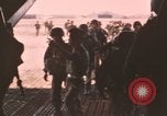 Standbild Vietnam Fallschirmjäger Vietnam, 1962, aus Sekunde 8 historischem Filmmaterial Videoclip 65675075374