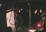 Standbild Vietnam Fallschirmjäger Vietnam, 1962, aus Sekunde 25 historischem Filmmaterial Videoclip 65675075374