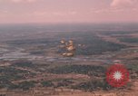 Standbild Vietnam Fallschirmjäger Vietnam, 1962, aus Sekunde 34 historischem Filmmaterial Videoclip 65675075374