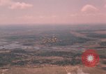 Standbild Vietnam Fallschirmjäger Vietnam, 1962, aus Sekunde 42 historischem Filmmaterial Videoclip 65675075374