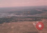 Standbild Vietnam Fallschirmjäger Vietnam, 1962, aus Sekunde 49 historischem Filmmaterial Videoclip 65675075374