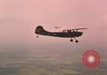 Standbild O-1E Bird Dog Flugzeuge Tan ein Vietnam, 1962, aus Sekunde 11 historischem Filmmaterial Videoclip 65675075377
