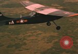 Standbild O-1E Bird Dog Flugzeuge Tan ein Vietnam, 1962, aus Sekunde 29 historischem Filmmaterial Videoclip 65675075377