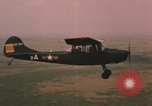 Standbild O-1E Bird Dog Flugzeuge Tan ein Vietnam, 1962, aus Sekunde 33 historischem Filmmaterial Videoclip 65675075377