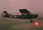 Standbild O-1E Bird Dog Flugzeuge Tan ein Vietnam, 1962, aus Sekunde 34 historischem Filmmaterial Videoclip 65675075377