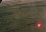 Standbild O-1E Bird Dog Flugzeuge Tan ein Vietnam, 1962, aus Sekunde 53 historischem Filmmaterial Videoclip 65675075377