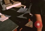 Immagine di Popolo vietnamita Canzone Mao Vietnam, 1962, secondo 6 filmato di repertorio 65675075384
