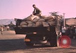 Standbild vietnamesische Volk Song Mao Vietnam, 1962, aus Sekunde 25 historischem Filmmaterial Videoclip 65675075385
