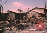 Standbild verbrannte Fläche Song Mao Vietnam, 1962, aus Sekunde 5 historischem Filmmaterial Videoclip 65675075387