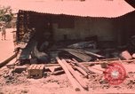 Standbild verbrannte Fläche Song Mao Vietnam, 1962, aus Sekunde 51 historischem Filmmaterial Videoclip 65675075387