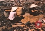 Standbild verbrannte Fläche Song Mao Vietnam, 1962, aus Sekunde 38 historischem Filmmaterial Videoclip 65675075388
