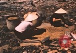 Standbild verbrannte Fläche Song Mao Vietnam, 1962, aus Sekunde 40 historischem Filmmaterial Videoclip 65675075388