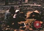 Standbild verbrannte Fläche Song Mao Vietnam, 1962, aus Sekunde 51 historischem Filmmaterial Videoclip 65675075388