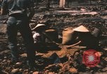 Standbild verbrannte Fläche Song Mao Vietnam, 1962, aus Sekunde 55 historischem Filmmaterial Videoclip 65675075388