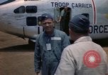 Standbild der US Air Force Offiziere Da Nang Vietnam, 1962, aus Sekunde 11 historischem Filmmaterial Videoclip 65675075394