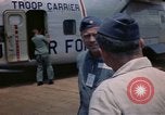 Standbild der US Air Force Offiziere Da Nang Vietnam, 1962, aus Sekunde 16 historischem Filmmaterial Videoclip 65675075394