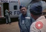 Standbild der US Air Force Offiziere Da Nang Vietnam, 1962, aus Sekunde 17 historischem Filmmaterial Videoclip 65675075394