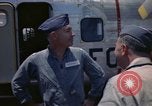 Standbild der US Air Force Offiziere Da Nang Vietnam, 1962, aus Sekunde 32 historischem Filmmaterial Videoclip 65675075394