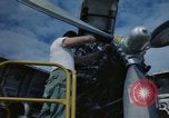 Standbild USA airmen Da Nang Vietnam, 1962, aus Sekunde 3 historischem Filmmaterial Videoclip 65675075395