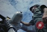 Standbild USA airmen Da Nang Vietnam, 1962, aus Sekunde 22 historischem Filmmaterial Videoclip 65675075395