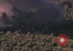 Image F-100D Super de chasseurs à réaction Sabre Vietnam, 1967, de la seconde 61 séquences d'archives historiques vidéo 65675075396