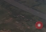 Immagine di F-100D Super Sabre jet fighters Il Vietnam, 1967, secondo 12 filmato di repertorio 65675075398