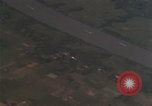 Immagine di F-100D Super Sabre jet fighters Il Vietnam, 1967, secondo 13 filmato di repertorio 65675075398
