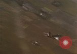 Immagine di F-100D Super Sabre jet fighters Il Vietnam, 1967, secondo 24 filmato di repertorio 65675075398