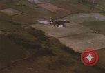 Immagine di F-100D Super Sabre jet fighters Il Vietnam, 1967, secondo 36 filmato di repertorio 65675075398