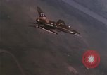 Immagine di F-100D Super Sabre jet fighters Il Vietnam, 1967, secondo 46 filmato di repertorio 65675075398