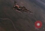 Immagine di F-100D Super Sabre jet fighters Il Vietnam, 1967, secondo 47 filmato di repertorio 65675075398