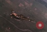 Immagine di F-100D Super Sabre jet fighters Il Vietnam, 1967, secondo 50 filmato di repertorio 65675075398