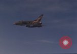 Image F-100D Super de chasseurs à réaction Sabre Vietnam, 1967, de la seconde 7 séquences d'archives historiques vidéo 65675075405