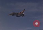 Image F-100D Super de chasseurs à réaction Sabre Vietnam, 1967, de la seconde 9 séquences d'archives historiques vidéo 65675075405