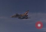 Image F-100D Super de chasseurs à réaction Sabre Vietnam, 1967, de la seconde 13 séquences d'archives historiques vidéo 65675075405