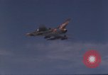Image F-100D Super de chasseurs à réaction Sabre Vietnam, 1967, de la seconde 18 séquences d'archives historiques vidéo 65675075405