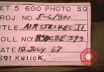 Image bombe éclate Vietnam, 1967, de la seconde 6 séquences d'archives historiques vidéo 65675075407