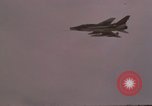 Image bombe éclate Vietnam, 1967, de la seconde 14 séquences d'archives historiques vidéo 65675075407