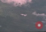 Image bombe éclate Vietnam, 1967, de la seconde 24 séquences d'archives historiques vidéo 65675075407