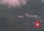 Image bombe éclate Vietnam, 1967, de la seconde 29 séquences d'archives historiques vidéo 65675075407